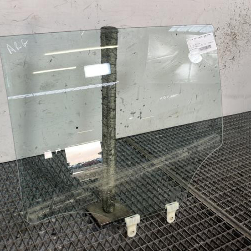 Vitre arriere gauche KIA STONIC Photo n°2