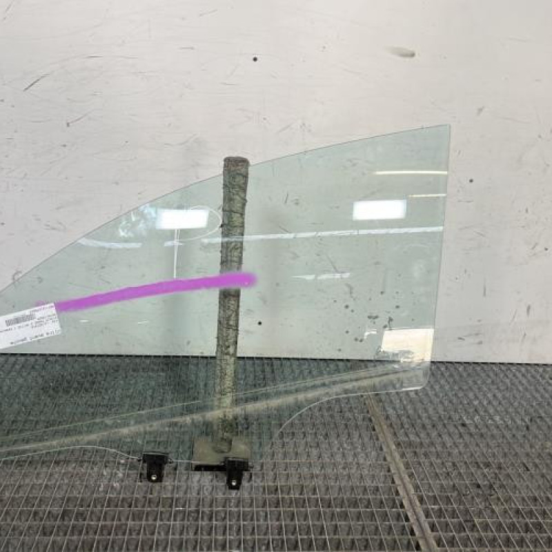 Vitre avant gauche KIA STONIC Photo n°1