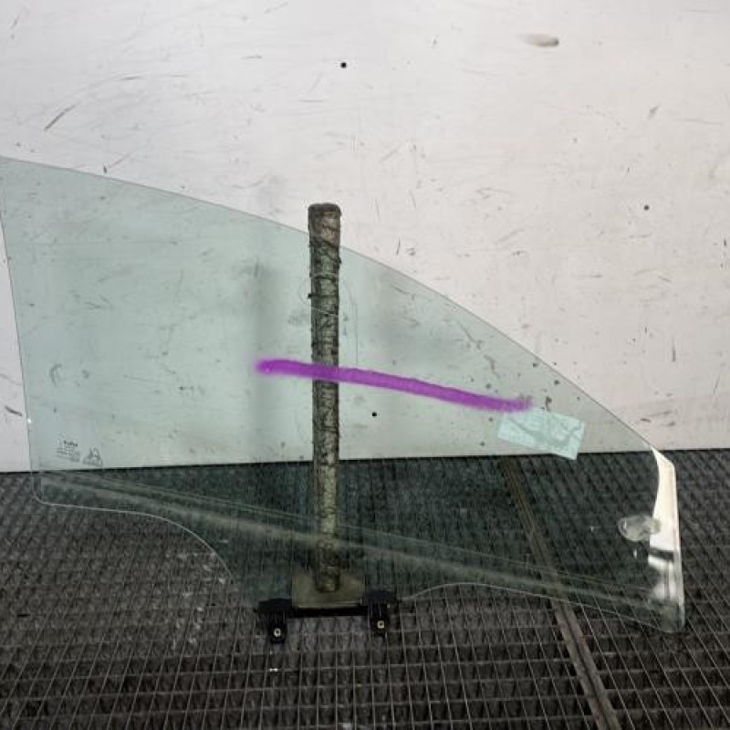 Vitre avant gauche KIA STONIC Photo n°4