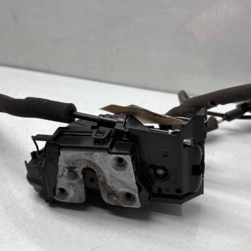 Serrure arriere droit RENAULT CLIO 4 Photo n°1