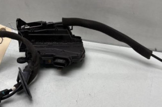 Serrure arriere droit RENAULT CLIO 4