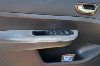 Moteur essuie glace arriere PEUGEOT 307