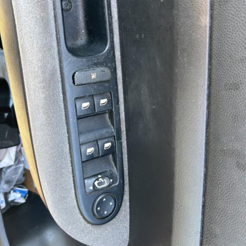 Moteur essuie glace arriere PEUGEOT 307 Photo n°14