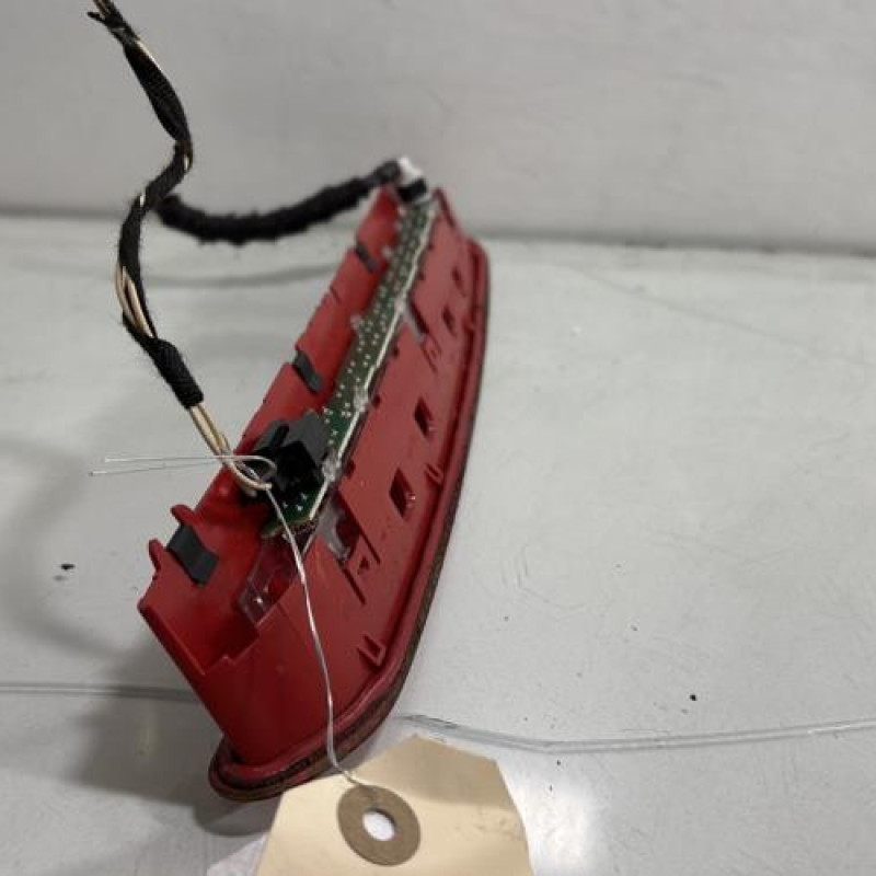 Feu arriere stop central VOLKSWAGEN GOLF 7 Photo n°4