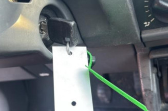 Serrure avant droit RENAULT CLIO 1