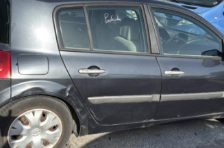 Pare choc arriere RENAULT MEGANE 2