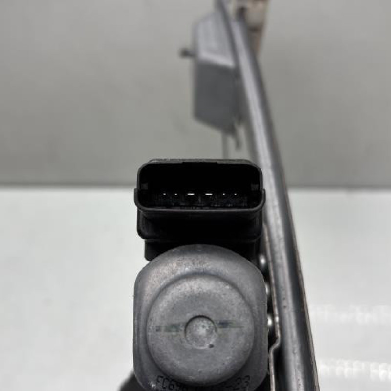 Leve vitre electrique arriere droit RENAULT SCENIC 2 Photo n°5