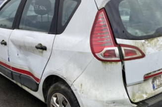 Leve vitre electrique avant droit RENAULT SCENIC 3