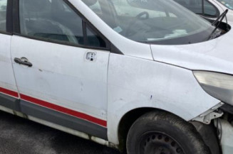 Leve vitre electrique avant gauche RENAULT SCENIC 3