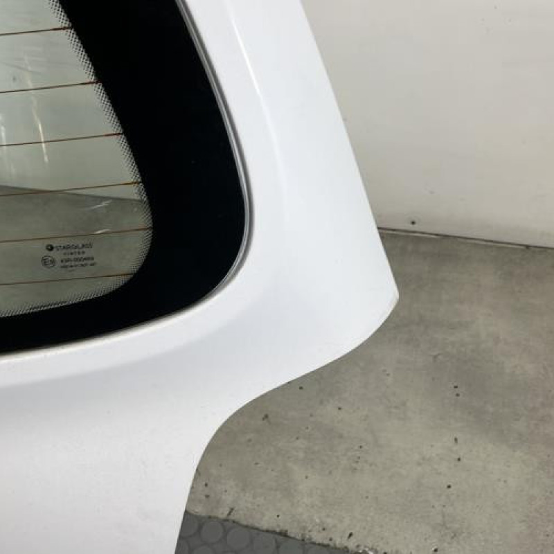 Malle/Hayon arriere RENAULT TWINGO 2 Photo n°4