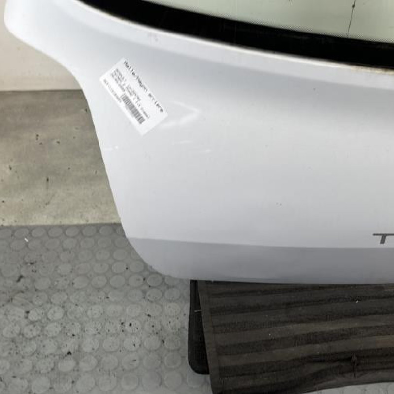 Malle/Hayon arriere RENAULT TWINGO 2 Photo n°6