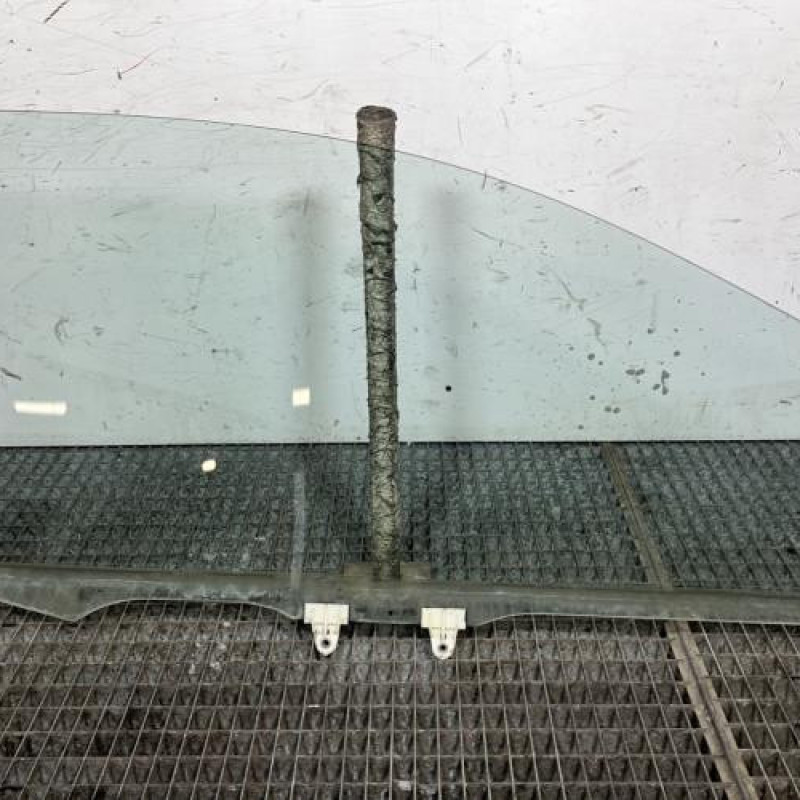 Vitre avant gauche RENAULT TWINGO 2 Photo n°4