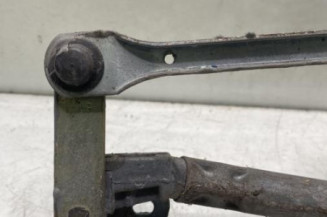 Moteur essuie glace avant PEUGEOT 106
