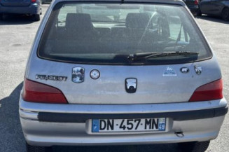 Moteur essuie glace avant PEUGEOT 106