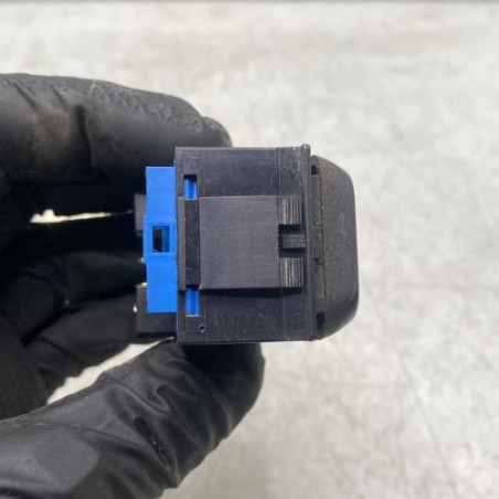 Interrupteur de leve vitre avant gauche PEUGEOT 406