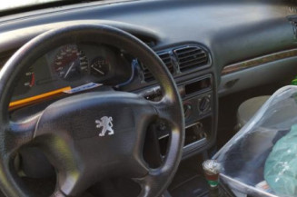 Serrure avant gauche PEUGEOT 406