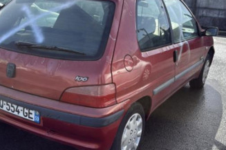 Optique avant principal gauche (feux)(phare) PEUGEOT 106