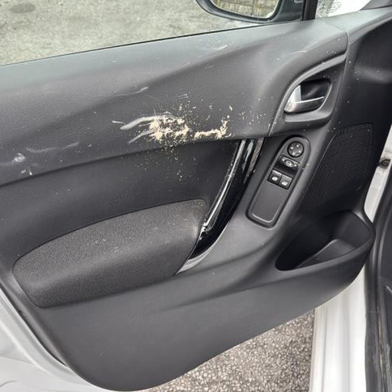 Renfort pare choc arriere (traverse) CITROEN C3 2 Photo n°14