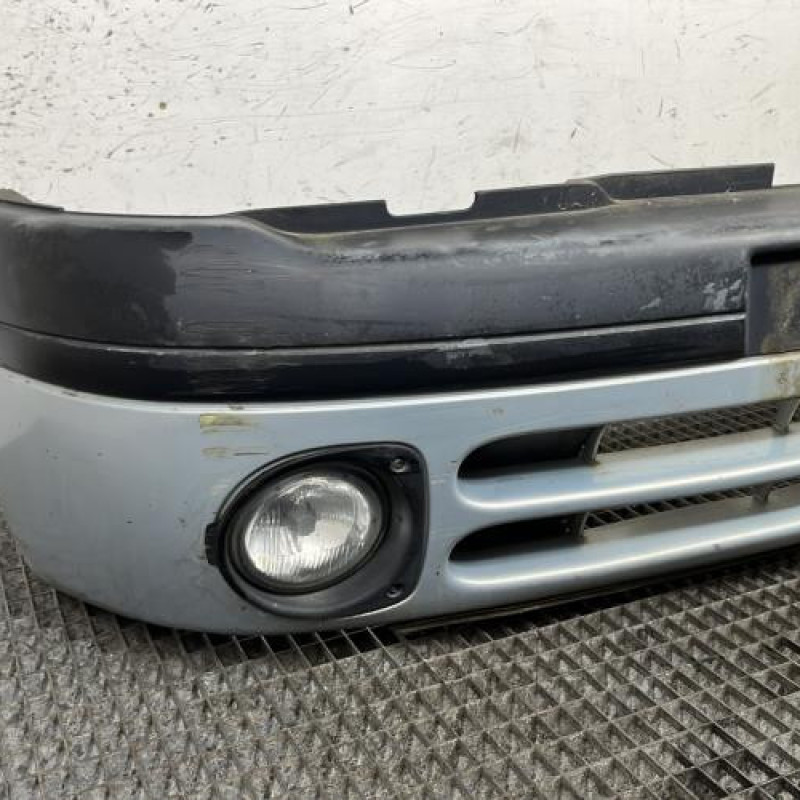 Pare choc avant RENAULT CLIO 2 Photo n°2