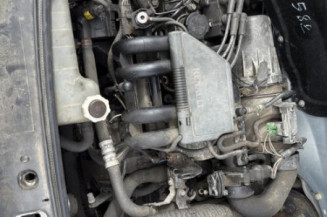 Pare choc avant RENAULT CLIO 2