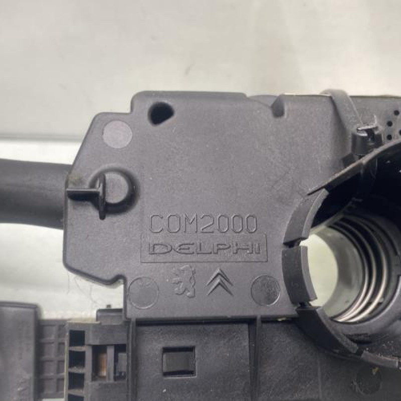 Com (Bloc Contacteur Tournant+Commodo Essuie Glace+Commodo Phare) PEUGEOT 206 Photo n°6