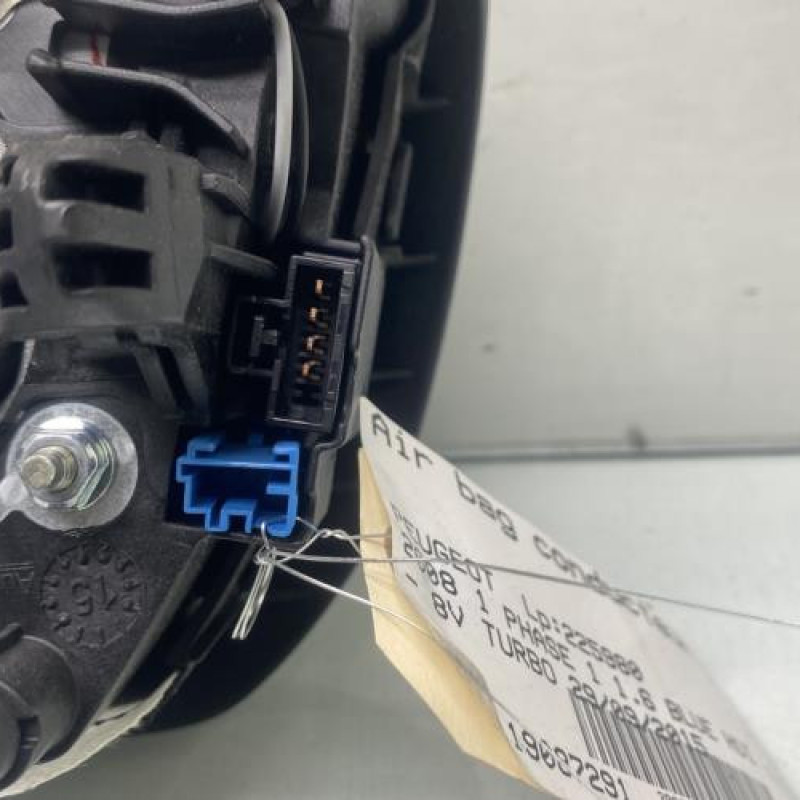 Air bag conducteur PEUGEOT 2008 1 Photo n°4