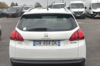 Attache ceinture arriere gauche PEUGEOT 2008 1