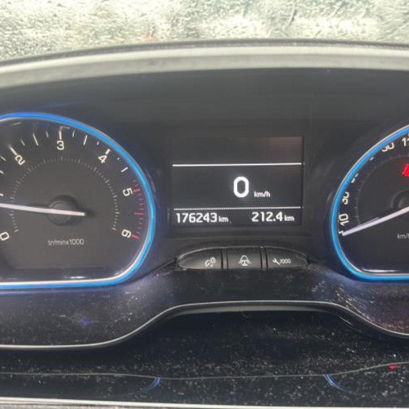 Attache ceinture arriere gauche PEUGEOT 2008 1 Photo n°19