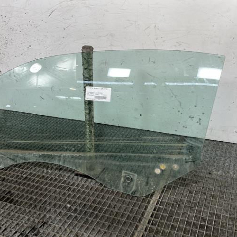 Vitre avant gauche VOLKSWAGEN EOS Photo n°3