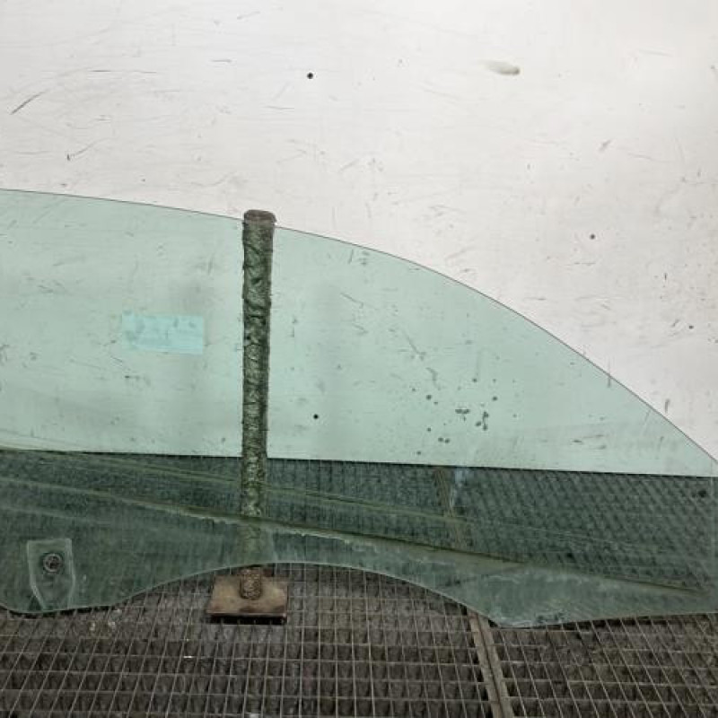 Vitre avant gauche VOLKSWAGEN EOS Photo n°4