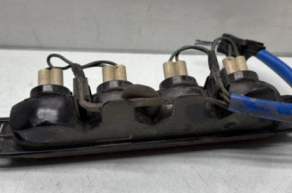 Feu arriere stop central MITSUBISHI L 200 3