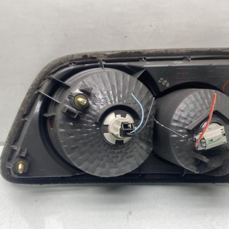 Feu arriere secondaire gauche (feux) MAZDA 6 1 Photo n°2