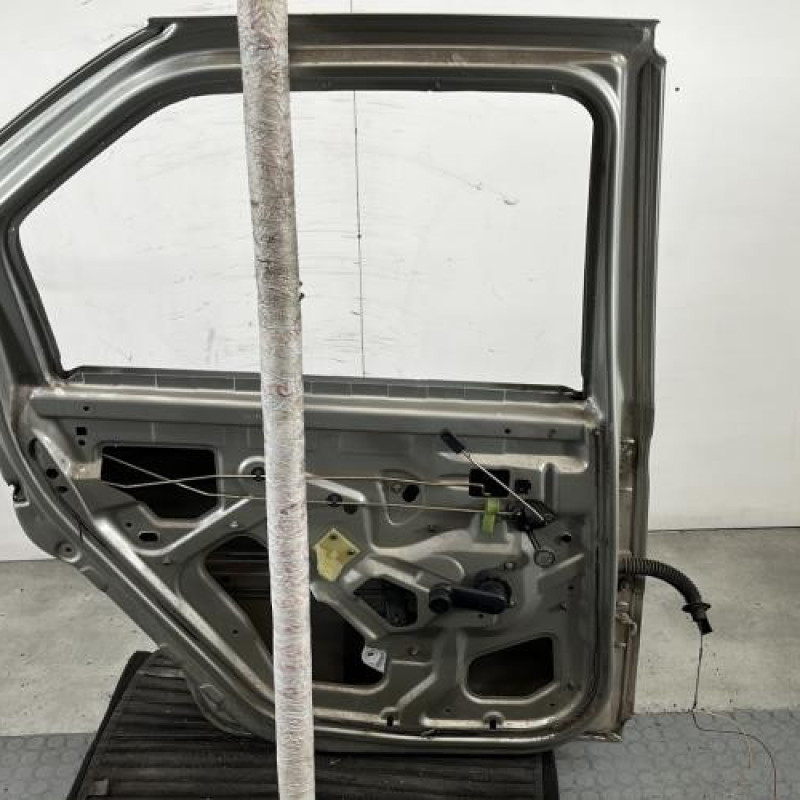 Porte arriere gauche DACIA LOGAN 1 Photo n°9