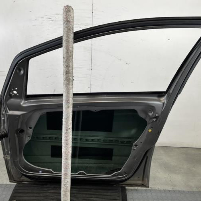 Porte avant droit MERCEDES CLASSE A 169 Photo n°8