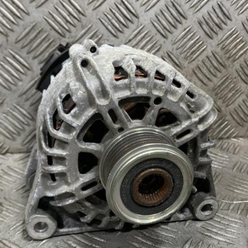 Alternateur CITROEN C4 CACTUS Photo n°3
