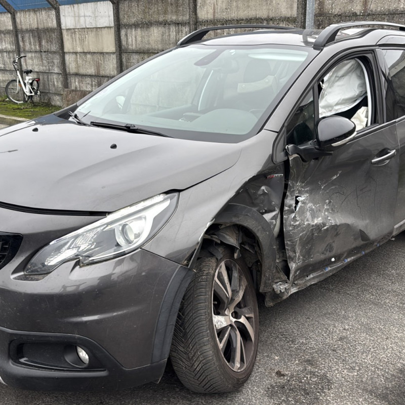 PEUGEOT 2008 1 PHASE 1 1.2 PURETECH - 12V TURBO Photo n°1