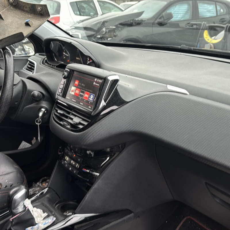 PEUGEOT 2008 1 PHASE 1 1.2 PURETECH - 12V TURBO Photo n°11