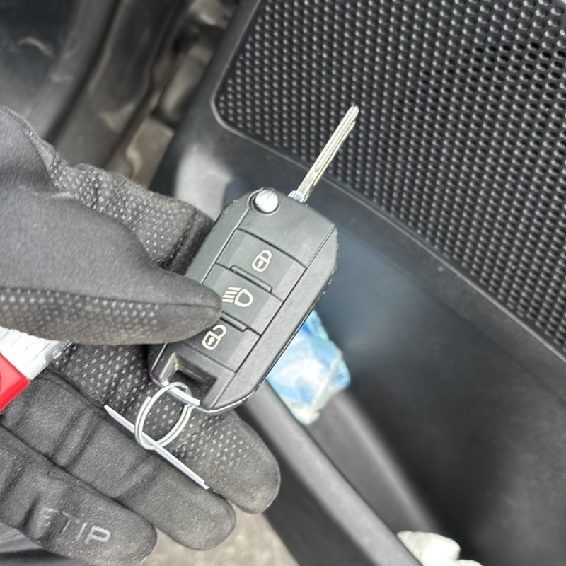 PEUGEOT 2008 1 PHASE 1 1.2 PURETECH - 12V TURBO Photo n°19