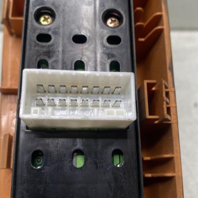 Interrupteur de leve vitre avant gauche KIA SORENTO 1 Photo n°4