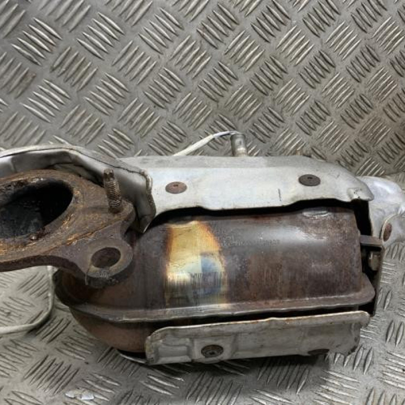 Catalyseur (echappement) RENAULT MEGANE 4 Photo n°1