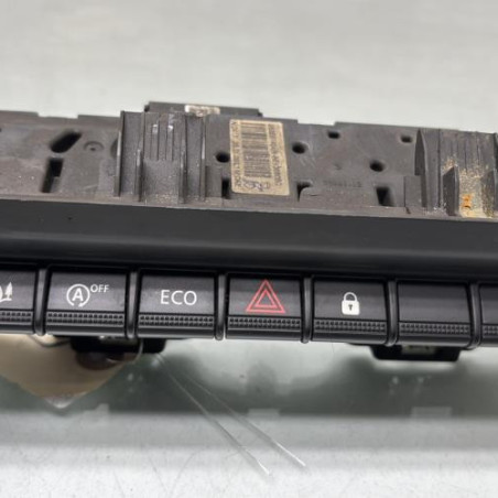 Bouton de warning NISSAN PRIMASTAR 2