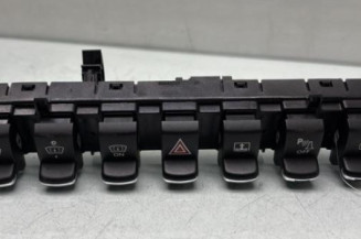 Bouton de warning PEUGEOT 3008 1 Photo n°1