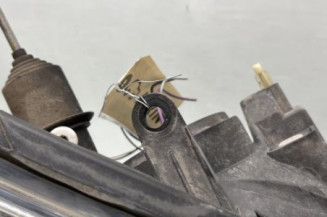 Optique avant principal droit (feux)(phare) DACIA SANDERO 1