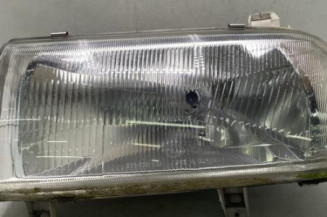Optique avant principal gauche (feux)(phare) VOLKSWAGEN VENTO Photo n°1