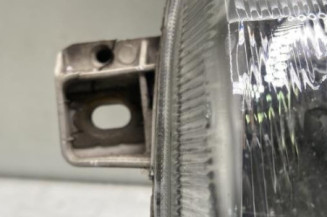 Optique avant principal gauche (feux)(phare) VOLKSWAGEN VENTO