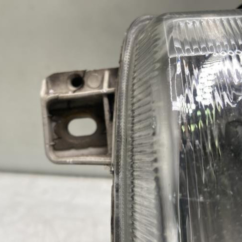 Optique avant principal gauche (feux)(phare) VOLKSWAGEN VENTO Photo n°4