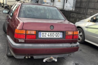 Optique avant principal gauche (feux)(phare) VOLKSWAGEN VENTO