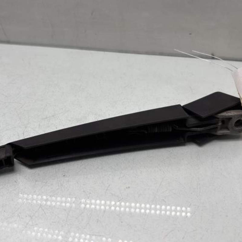 Bras essuie glace arriere PEUGEOT 308 2 Photo n°2