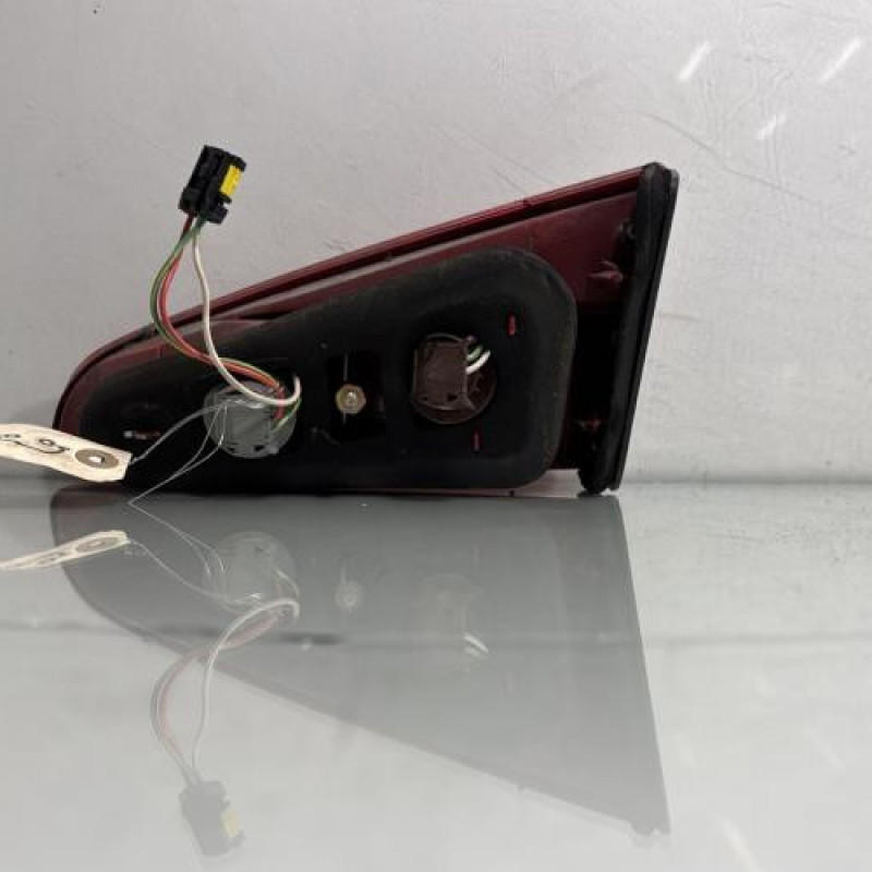 Feu arriere secondaire gauche (feux) PEUGEOT 607 Photo n°2