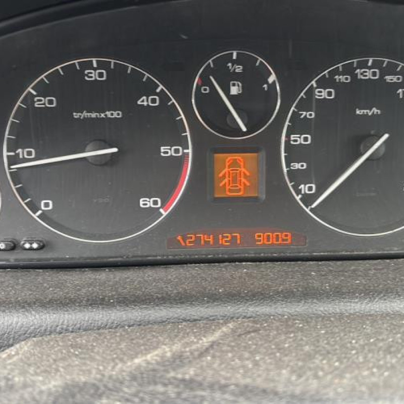 Poignee porte avant gauche PEUGEOT 607 Photo n°19